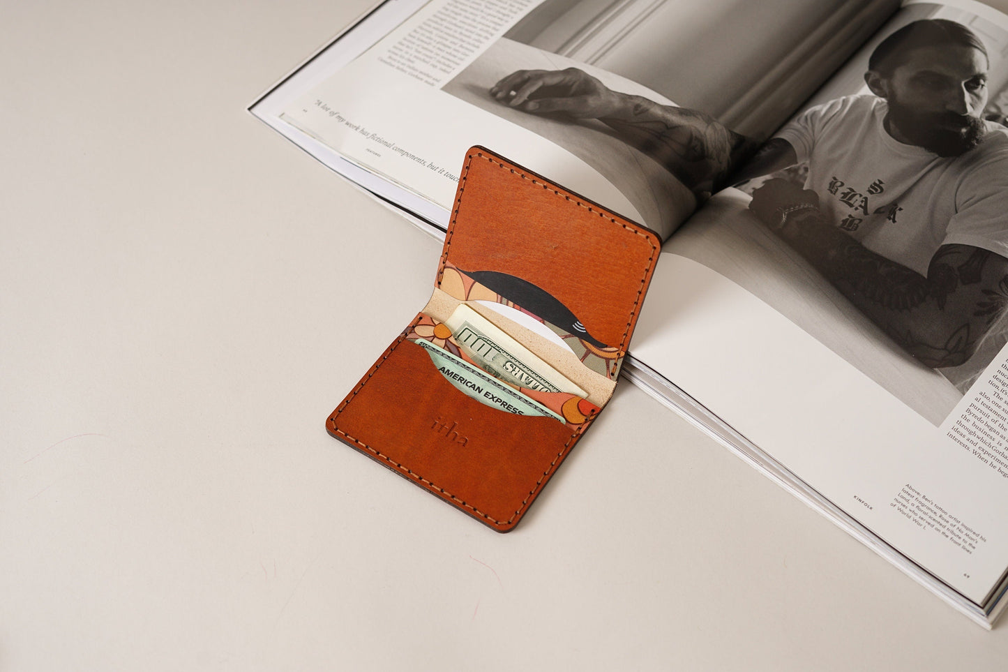 Women's Bifold Slim Leather Wallet